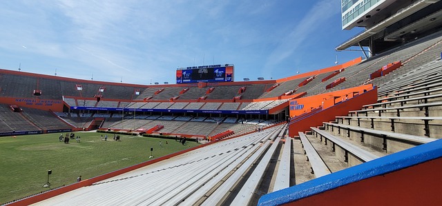 同龄球员中 同龄球员中